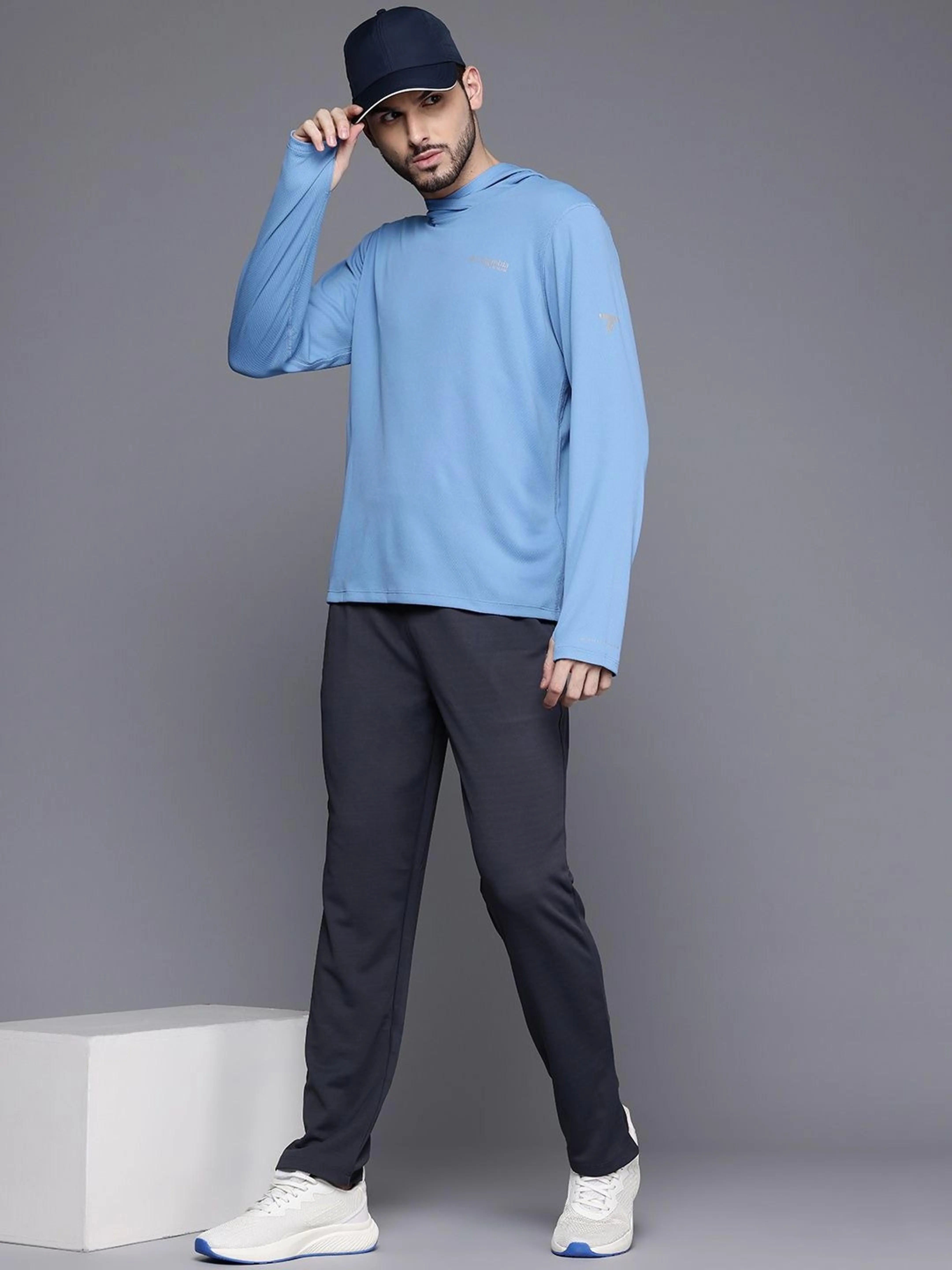 Columbia Men Blue Omni-Shade Summit Valley Hoodie