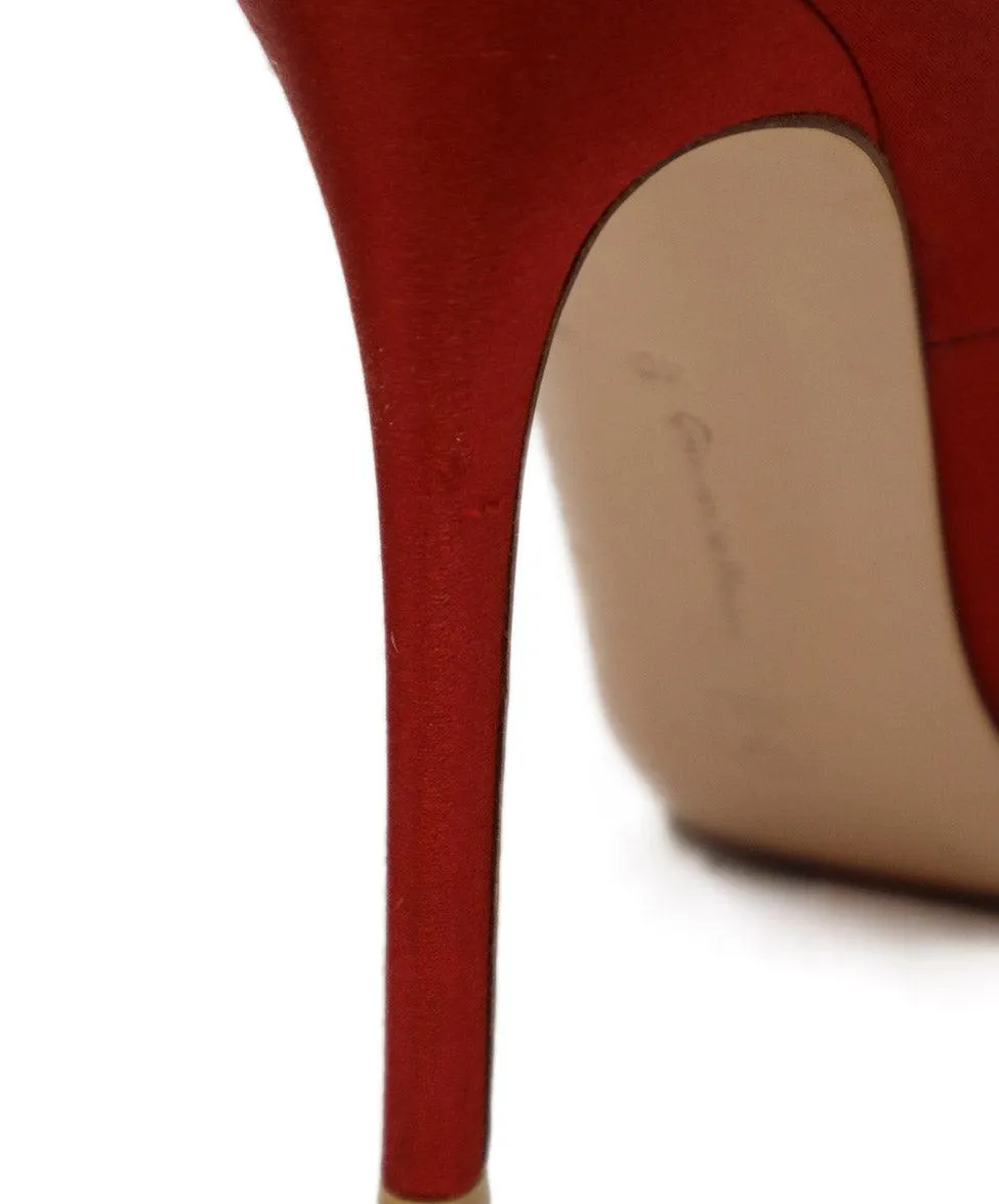 Gianvito Rossi Red Satin Heels sz 10