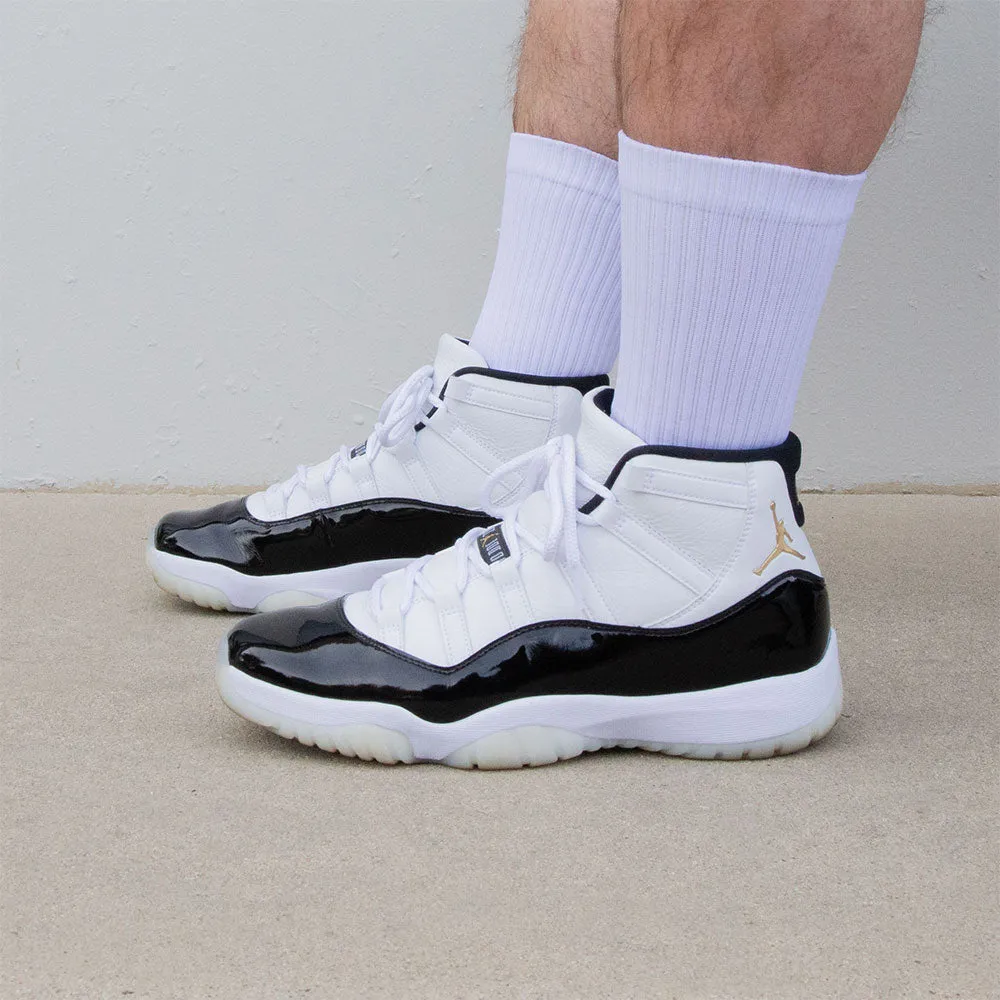 Solid Extra Cushioned Mid Socks in White Ballislife