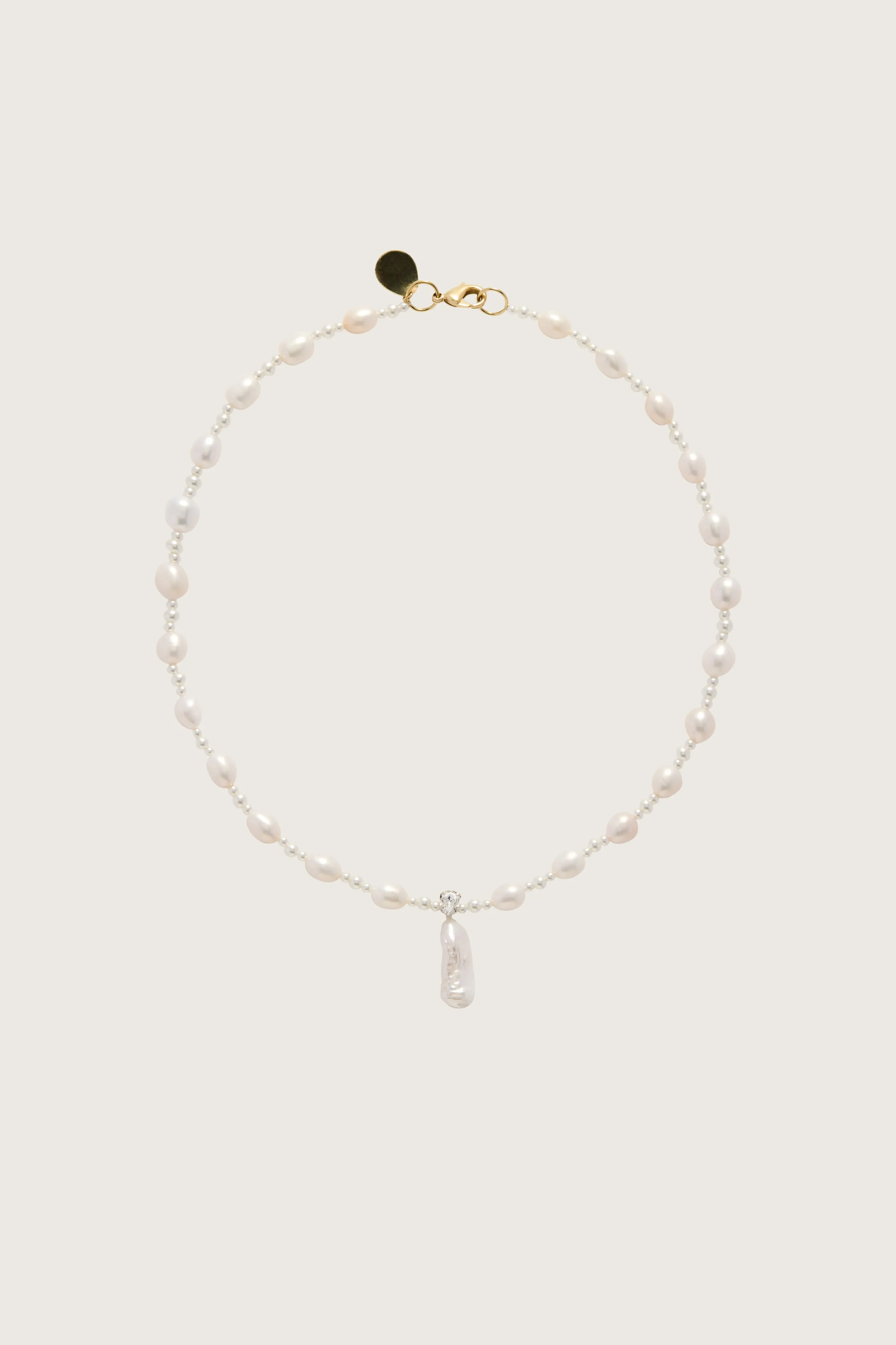 Staccato Pendant Pearl Necklace