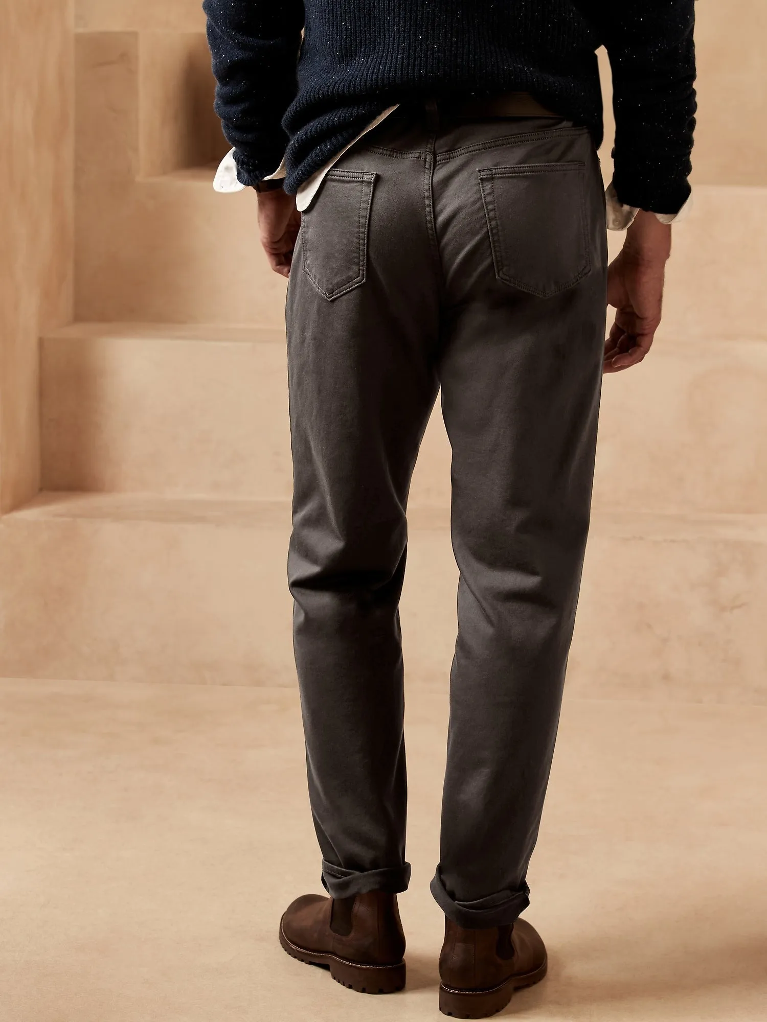 Tapered Traveler Pant BANANA REPUBLIC